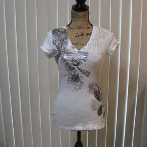 NWOT Express white graphic tee t shirt top XS extra small